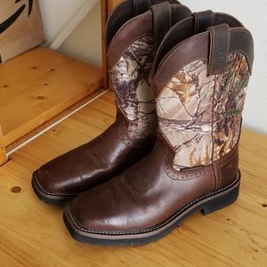 Men's Justin Trekker Boot with Camo. Size 7D Mens